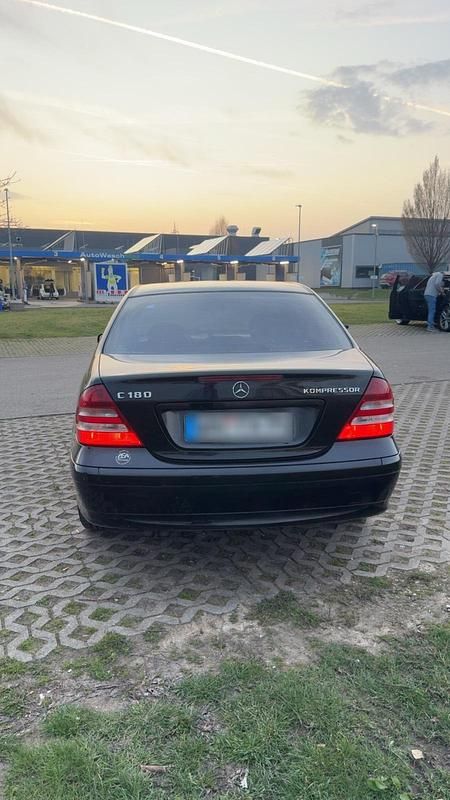 Gebraucht Mercedes C180 143 PS (105 kW) 2005 Schwarz Limousine