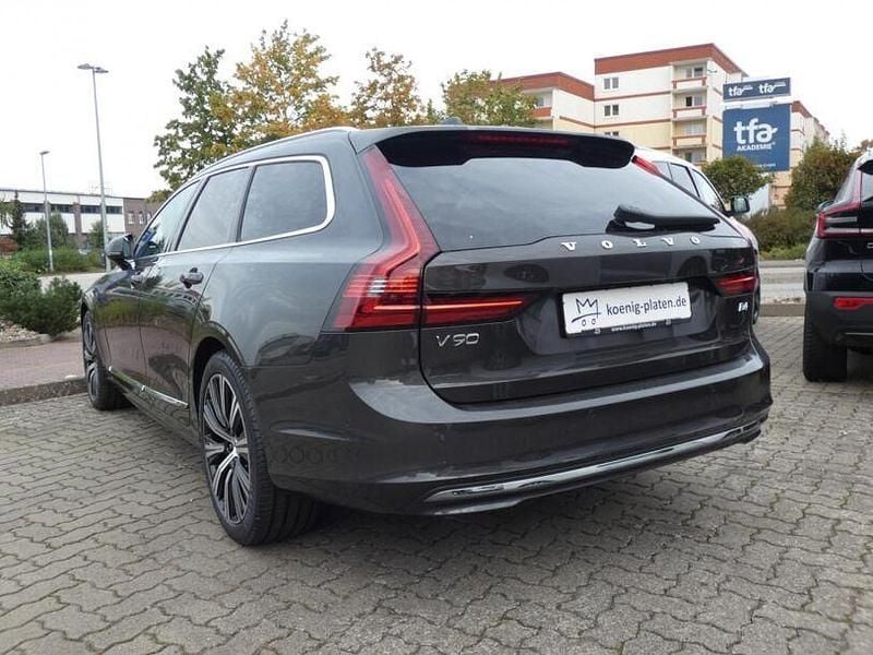 Gebraucht Volvo V90 Plus 197 PS (144 kW) 2024 Platinum grey (grau) Kombi