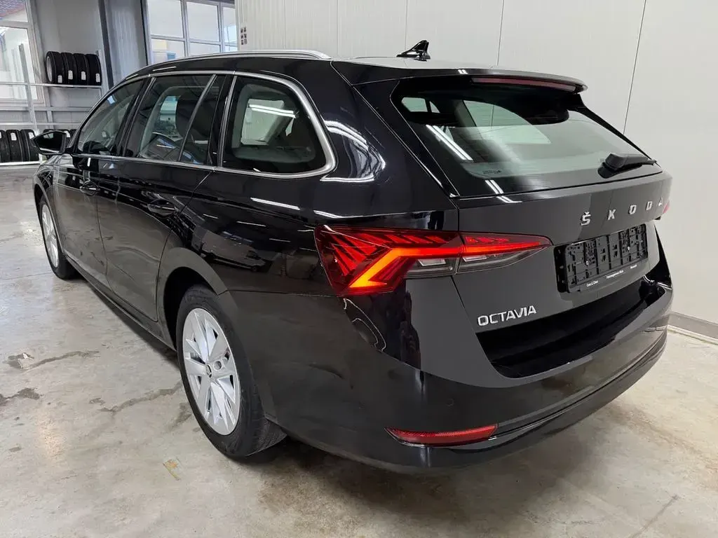 Gebraucht Skoda Octavia Style 150 PS (110 kW) 2023 Schwarz Kombi