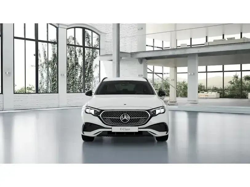 Gebraucht Mercedes E220 AMG 197 PS (144 kW) 2025 Weiss