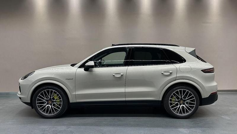 Gebraucht Porsche Cayenne 462 PS (339 kW) 2021 Beige SUV