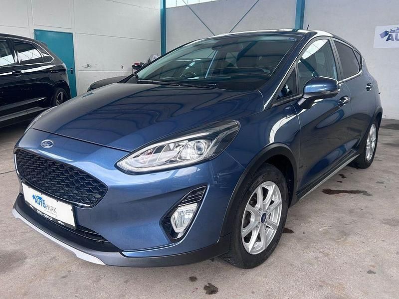 Gebraucht Ford Fiesta Active 101 PS (74 kW) 2019 Blau Kleinwagen