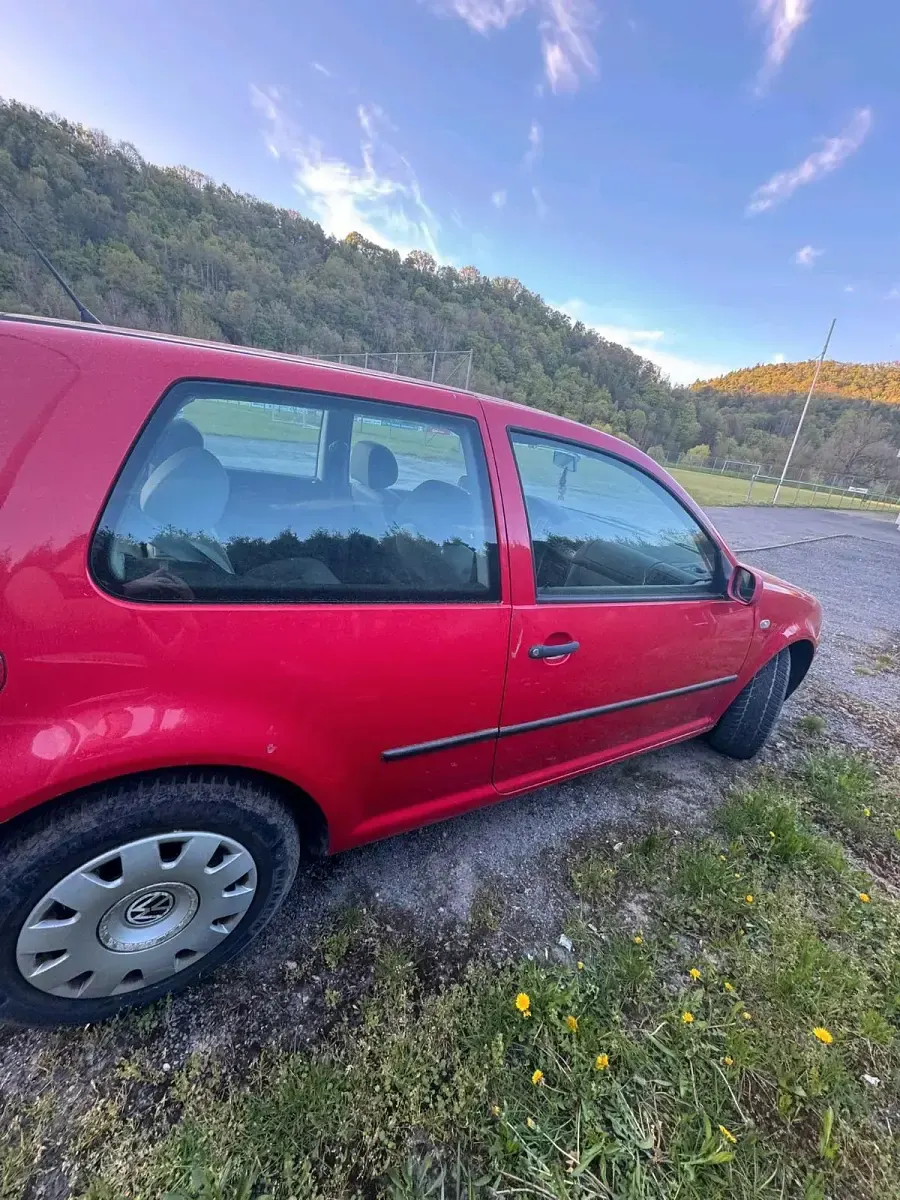 Gebraucht VW Golf IV 74 PS (54 kW) 2000 Rot Kleinwagen