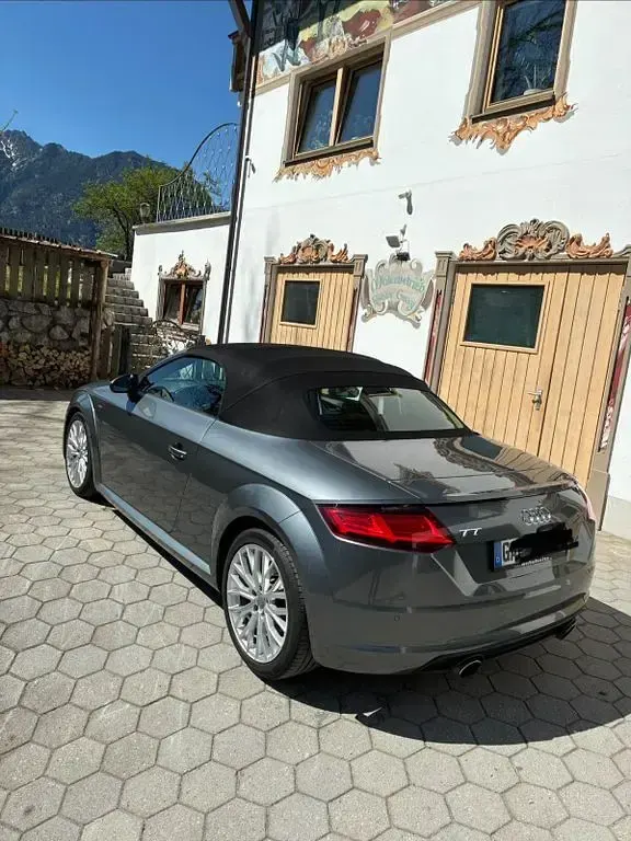 Gebraucht Audi TT Roadster Sport 230 PS (169 kW) 2018 Grau Cabrio