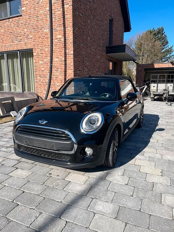 Gebraucht Mini One Cabriolet 101 PS (74 kW) 2016 Schwarz Cabrio