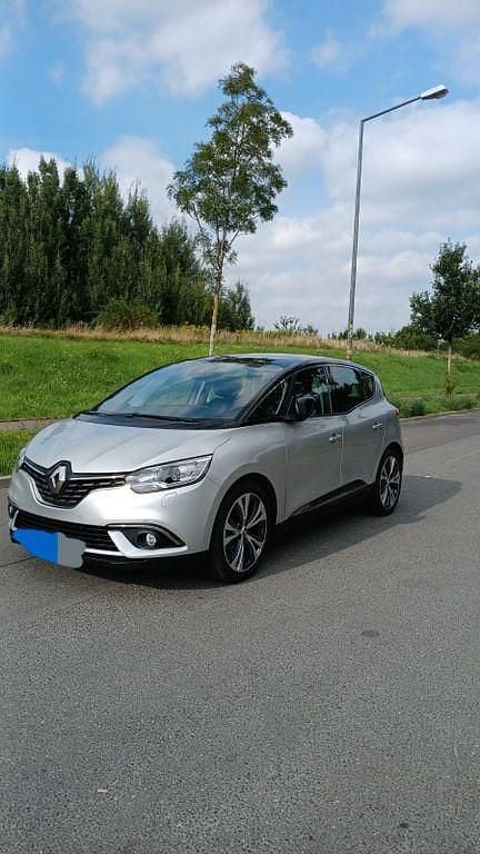 Silber Gebraucht 2018 Renault Scénic IV Experience Van / Kleinbus | 10.500 € (Guter Preis) - Bild 1/4