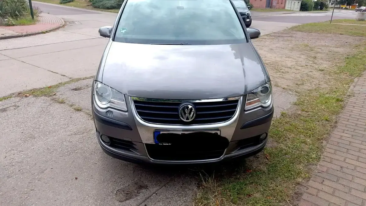 Gebraucht VW Touran 107 PS (78 kW) 2007 Braun Van / Kleinbus