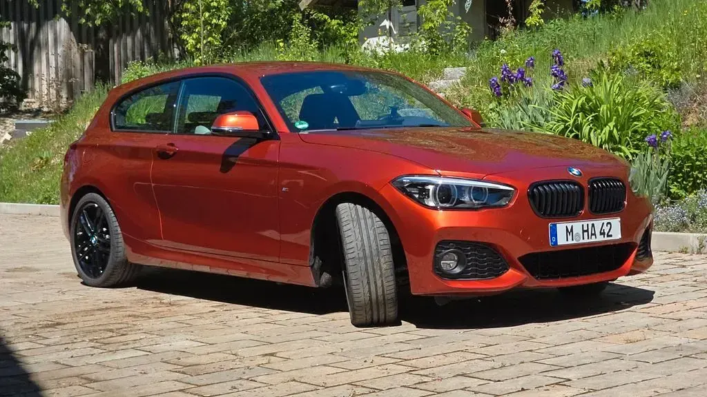 Gebraucht BMW 120 M Sport 184 PS (135 kW) 2019 Orange Kleinwagen