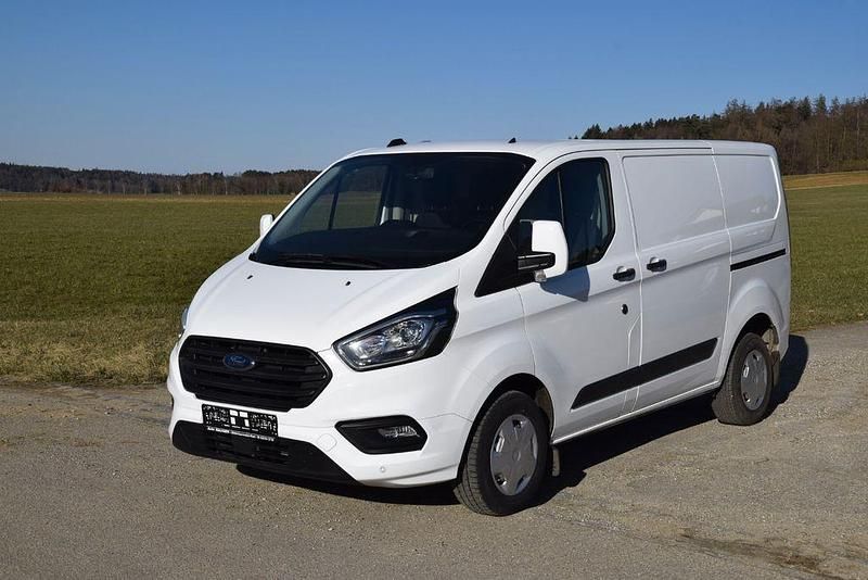 Gebraucht Ford Transit Custom Trend 131 PS (96 kW) 2021 Weiß Van / Kleinbus