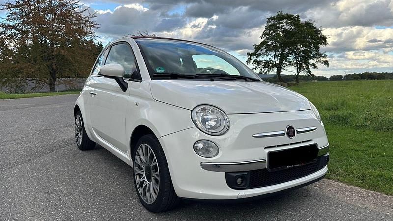 Weiß Gebraucht 2010 Fiat 500C Lounge Cabrio | 5.000 € (Fairer Preis) - Bild 1/4