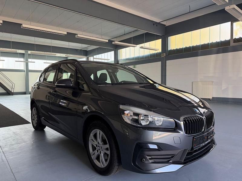 Gebraucht BMW 216 Active Tourer Advantage 116 PS (85 kW) 2018 Grau Van / Kleinbus