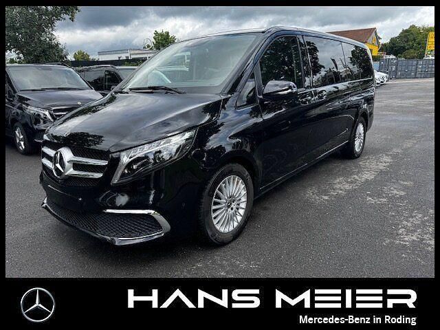 Schwarz Gebraucht 2023 Mercedes V300 Avantgarde Edition Van / Kleinbus | 59.850 € (Guter Preis) - Bild 1/4