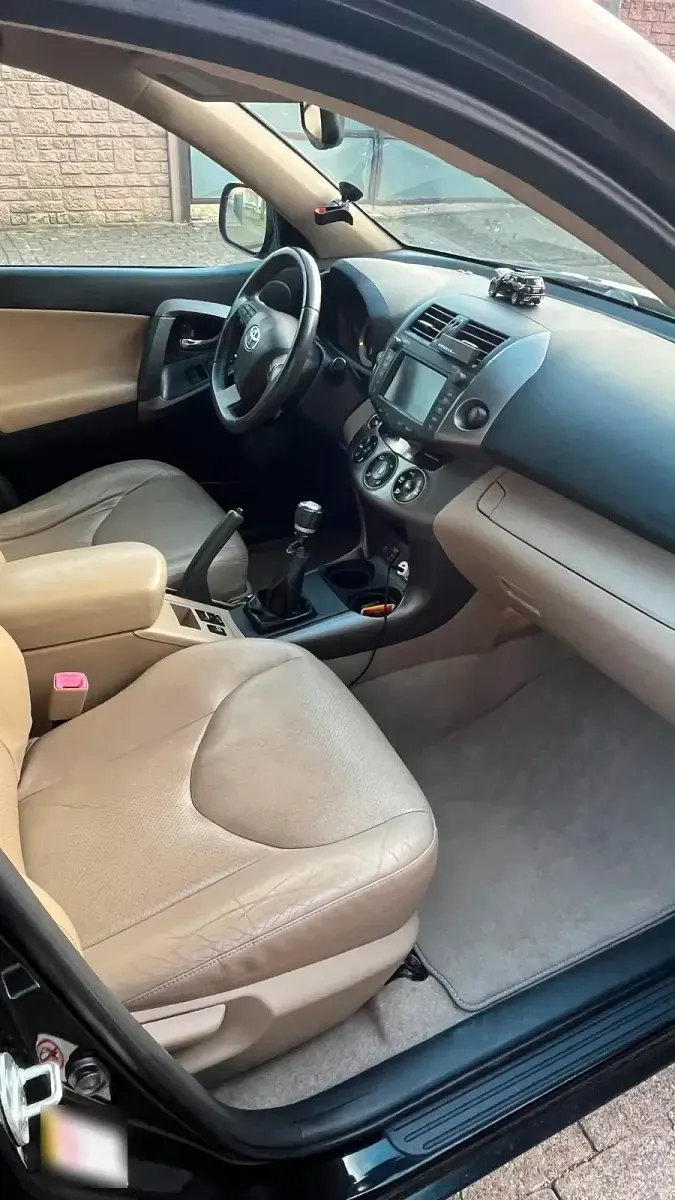 Gebraucht Toyota RAV4 150 PS (110 kW) 2012 Schwarz SUV