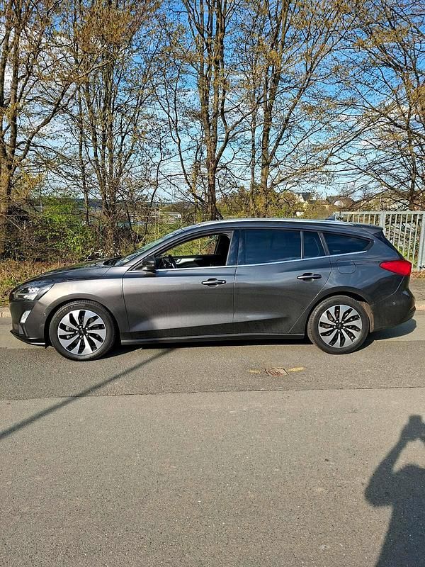 Second-hand Ford Focus 150 CP (110 kW) 2019 Gri Break