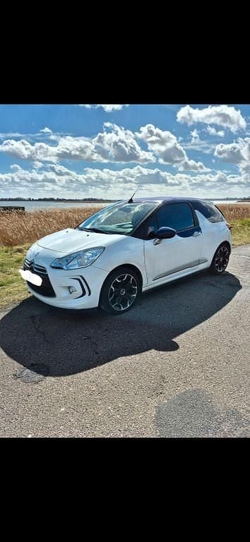 Gebraucht Citroën DS3 So Chic 120 PS (88 kW) 2013 Weiß Limousine
