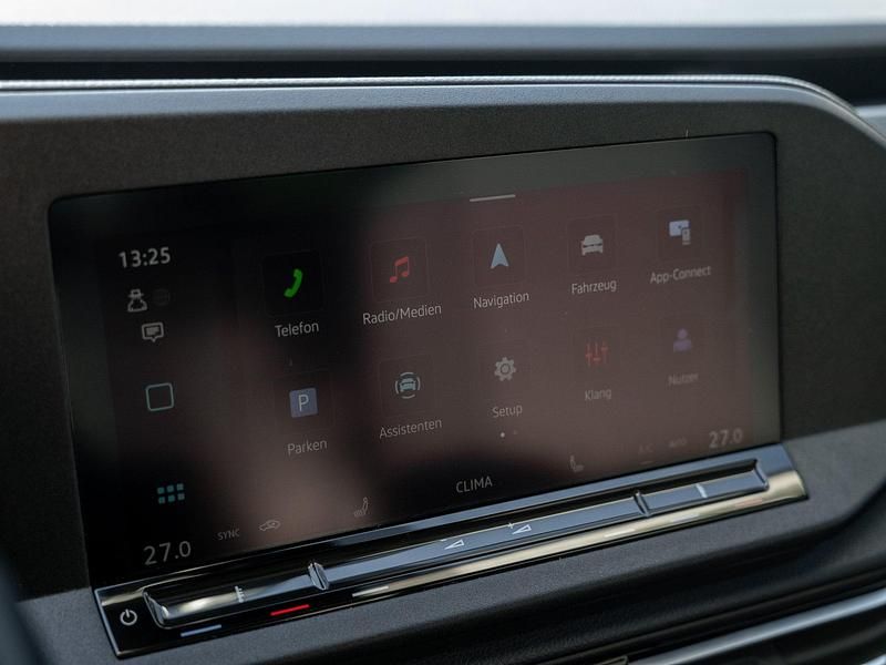 Gebraucht VW Caddy Maxi 102 PS (75 kW) 2024 Grau Van / Kleinbus