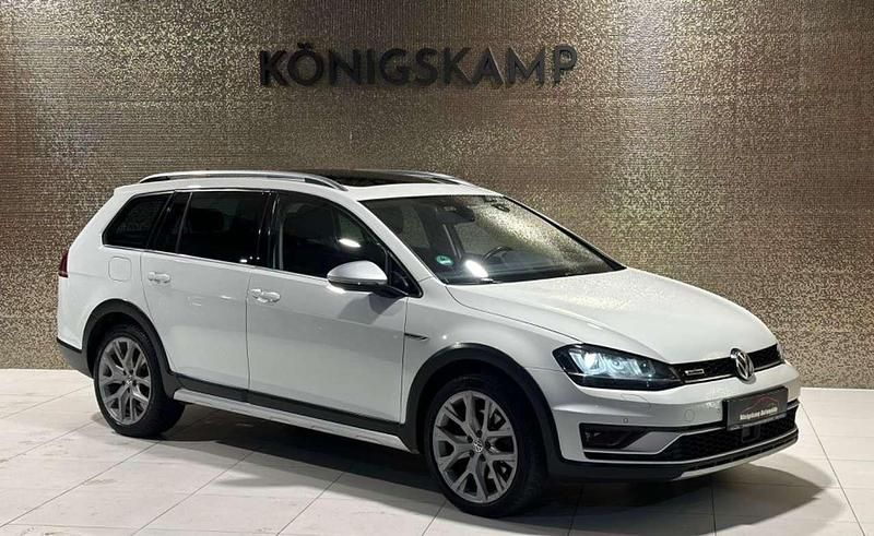 Pure white Gebraucht 2016 VW Golf Alltrack Kombi | 14.490 € (Fairer Preis) - Bild 1/4