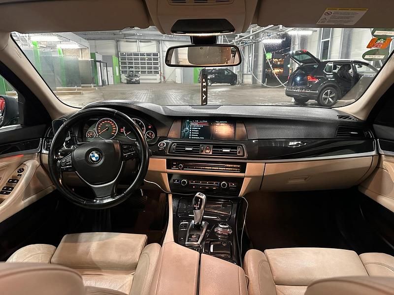 Gebraucht BMW 520 184 PS (135 kW) 2013 Braun Kombi