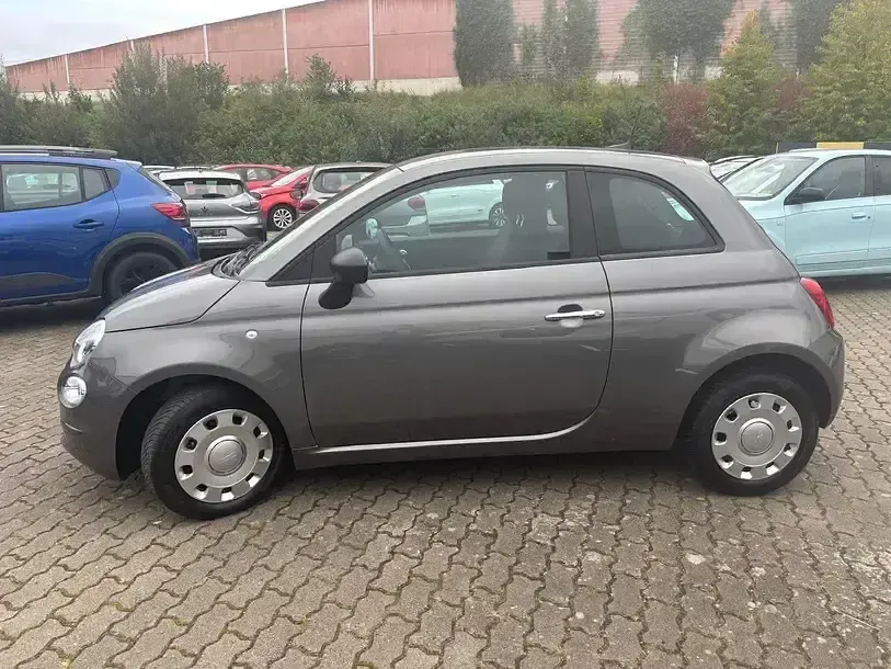 Gebraucht Fiat 500 69 PS (50 kW) 2023 Pompei grau metallic (grau) Kleinwagen