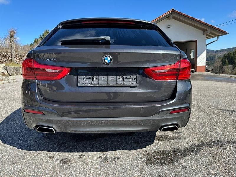 Gebraucht BMW 540 Performance 320 PS (235 kW) 2018 Kombi