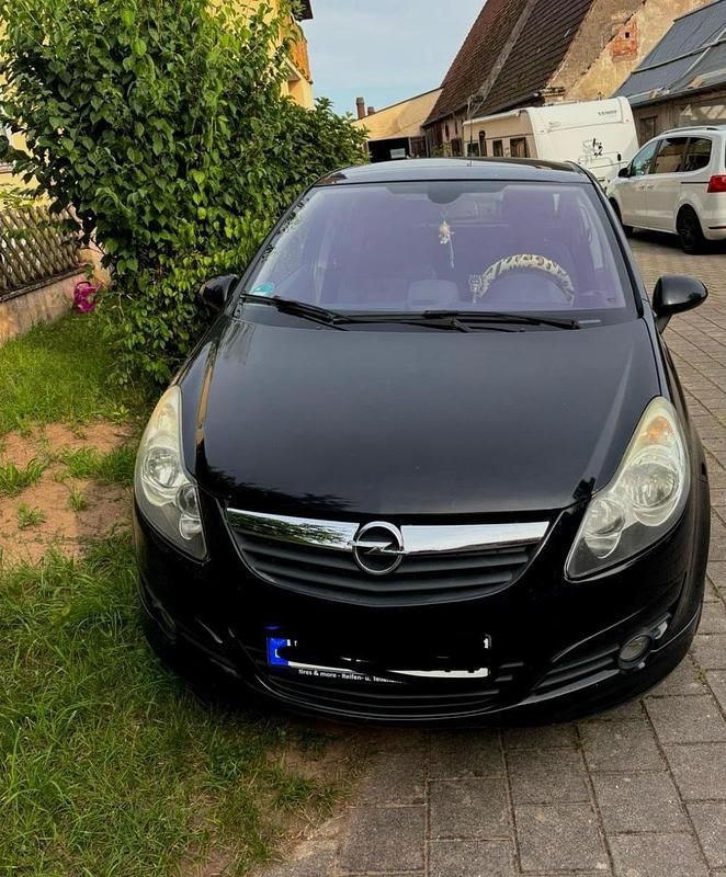 Gebraucht Opel Corsa 78 PS (57 kW) 2010 Kleinwagen
