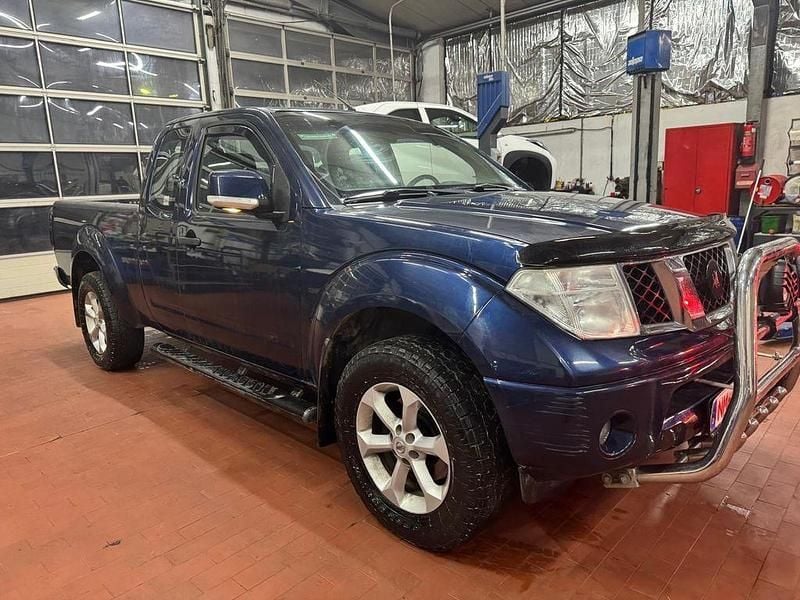 Gebraucht Nissan Navara SE 171 PS (125 kW) 2010 Blau Abholung