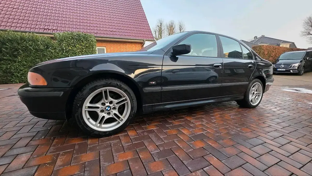 Gebraucht BMW 520 150 PS (110 kW) 2000 Schwarz Limousine