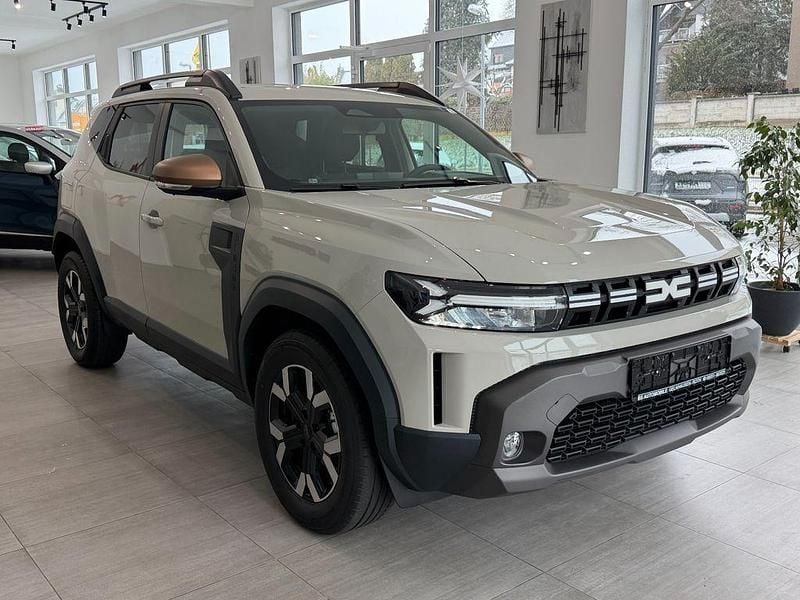 Neu Dacia Duster Extreme 131 PS (96 kW) 2025 Beige SUV