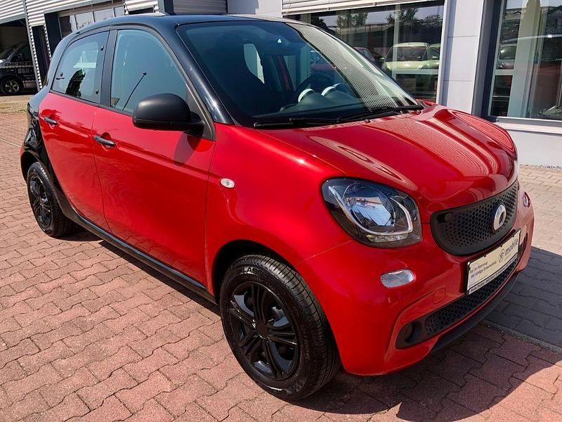 Gebraucht Smart ForFour Basis 71 PS (52 kW) 2017 Black (metallic) Kleinwagen