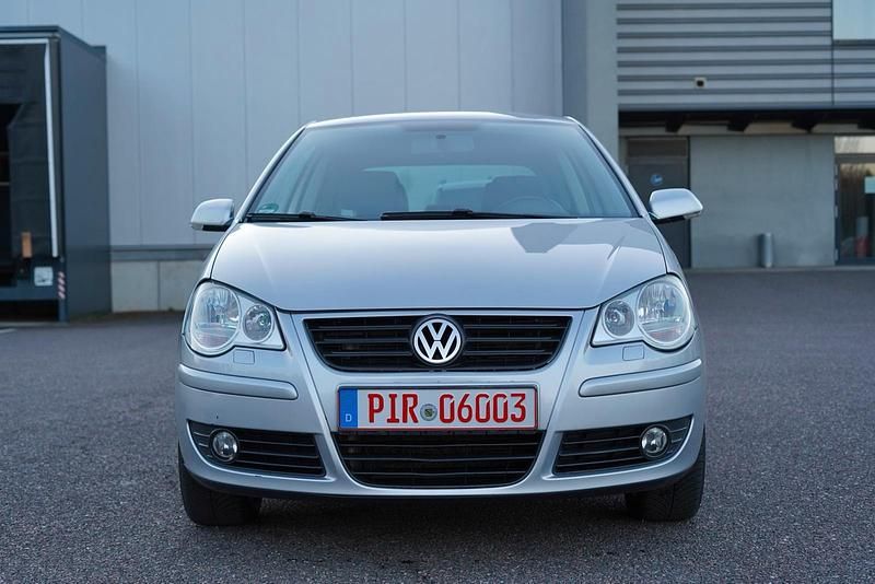 Gebraucht VW Polo United 70 PS (51 kW) 2008 Silber Kleinwagen