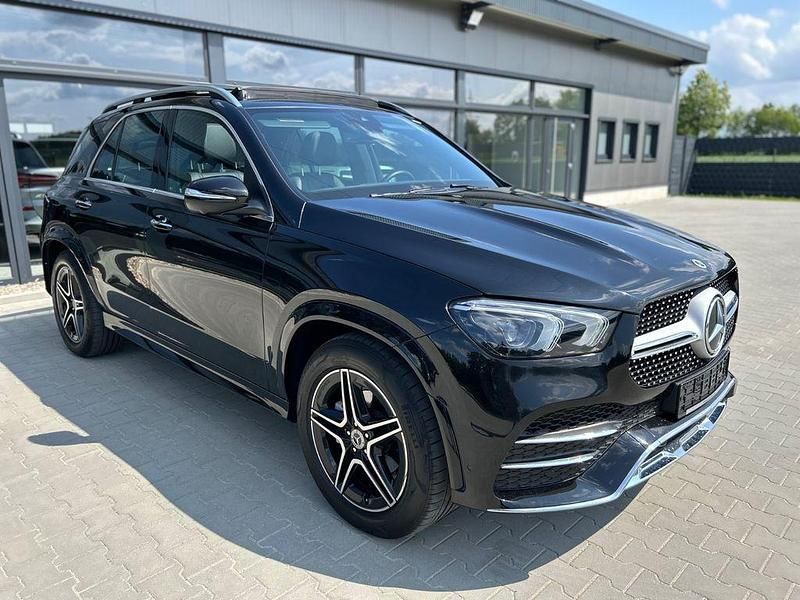 Schwarz Gebraucht 2022 Mercedes GLE300 AMG SUV | 64.990 € (Fairer Preis) - Bild 1/4