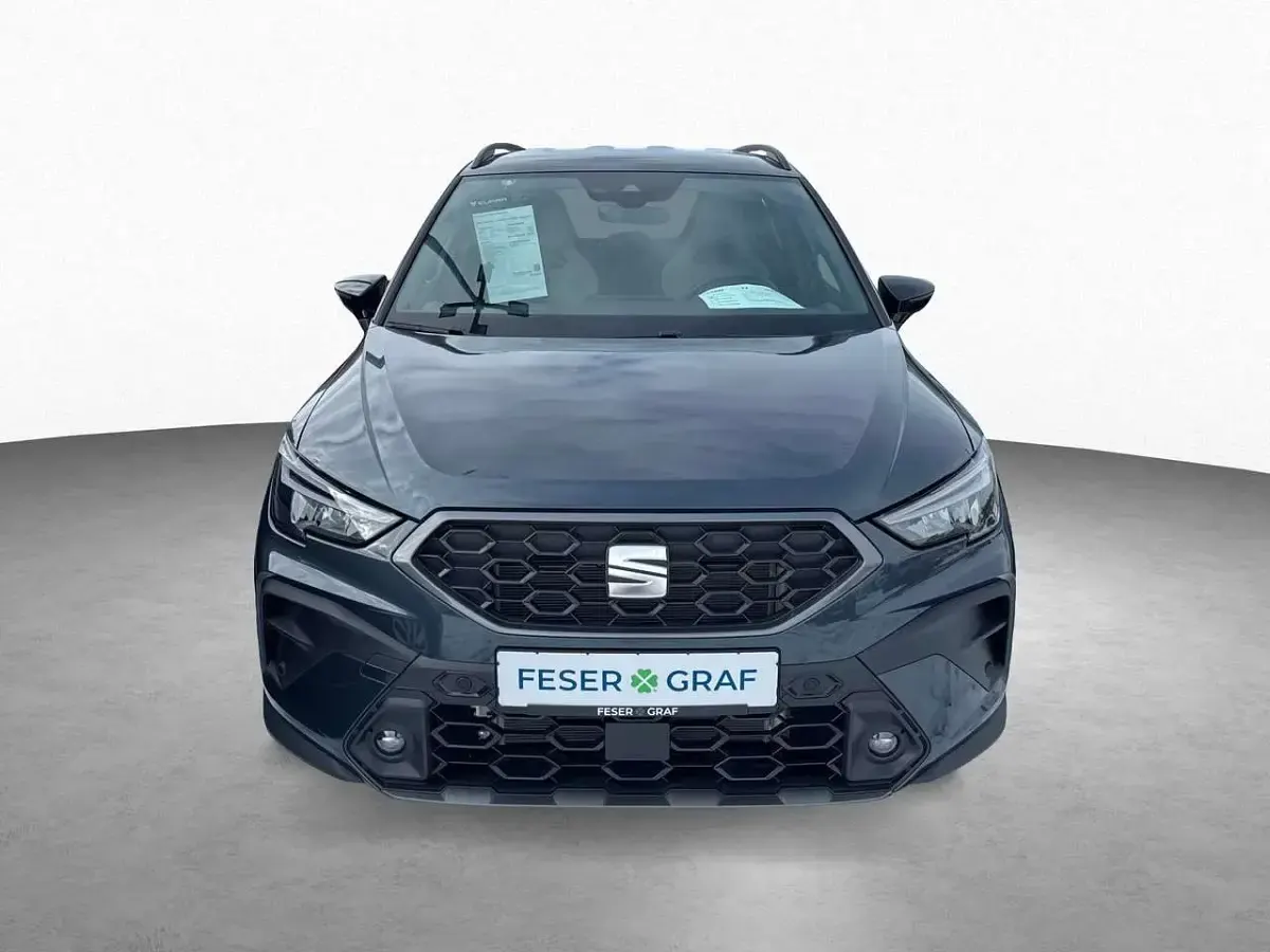 Neu Seat Arona FR 116 PS (85 kW) 2026 Magnetic grau SUV
