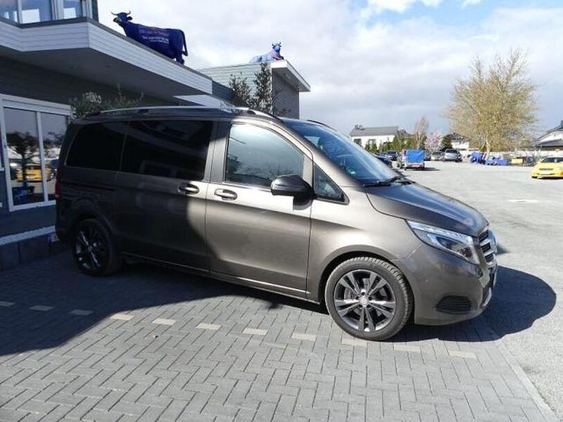 Gebraucht Mercedes V250 190 PS (139 kW) 2017 Grau Van / Kleinbus