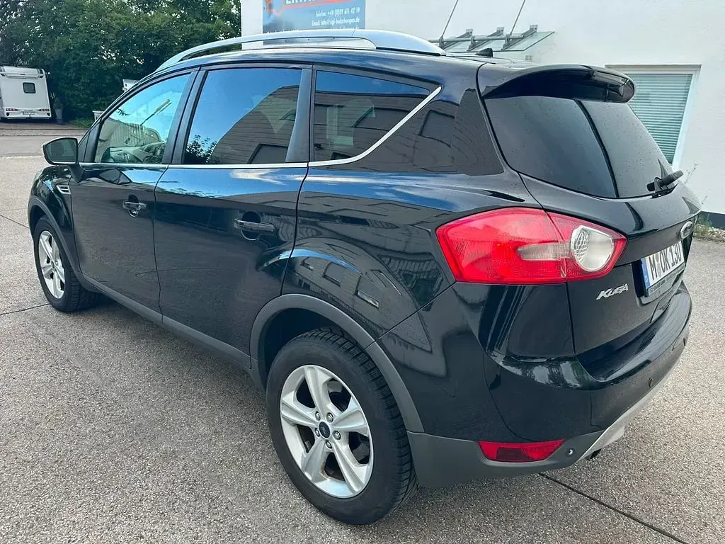 Gebraucht Ford Kuga Individual 163 PS (119 kW) 2011 Blau SUV