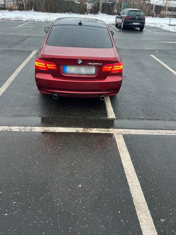 Gebraucht BMW 335 286 PS (210 kW) 2010 Rot Coupé