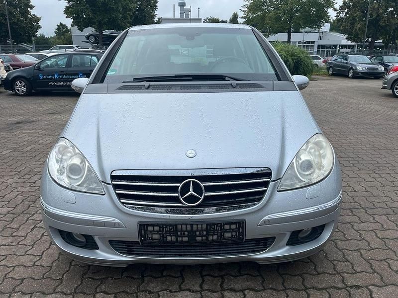Gebraucht Mercedes A180 109 PS (80 kW) 2005 Silber Limousine