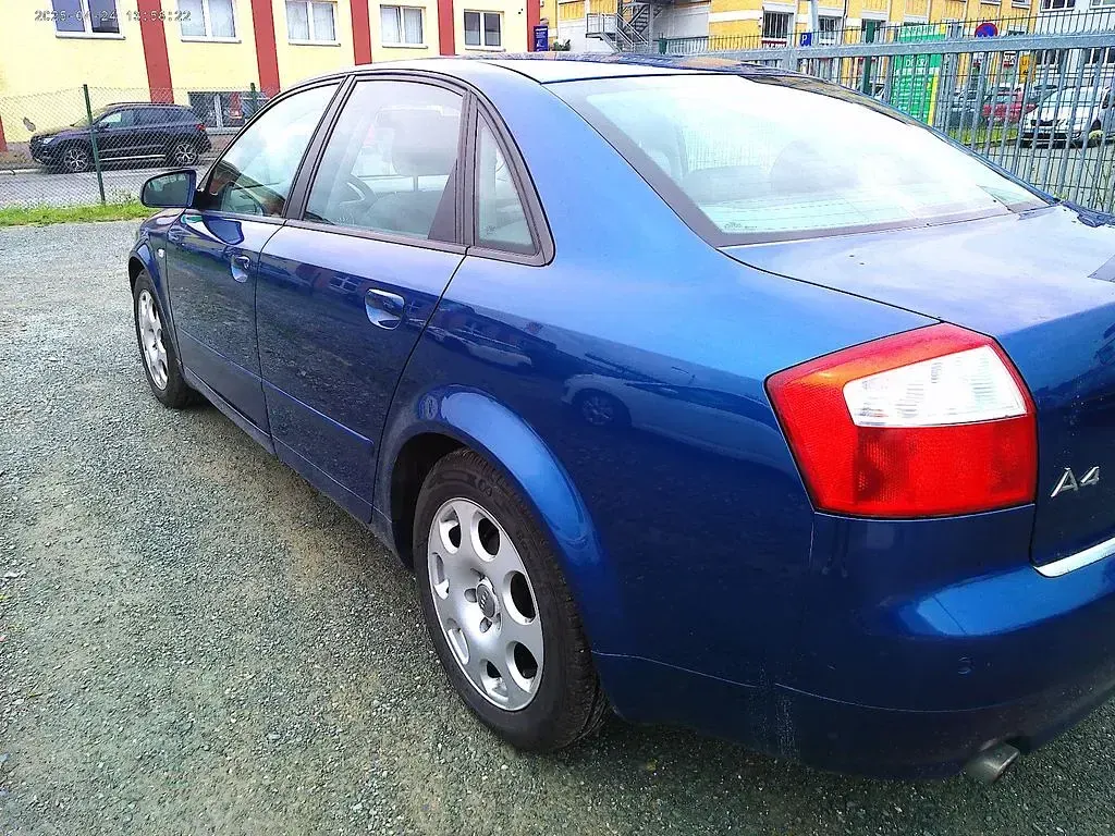 Gebraucht Audi A4 102 PS (75 kW) 2004 Limousine