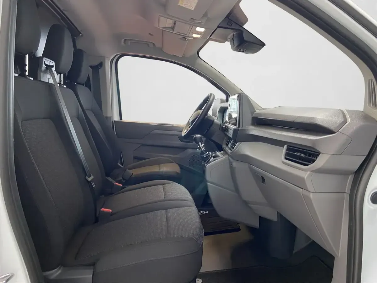 Gebraucht VW T7 110 PS (80 kW) 2026 Clear white Van