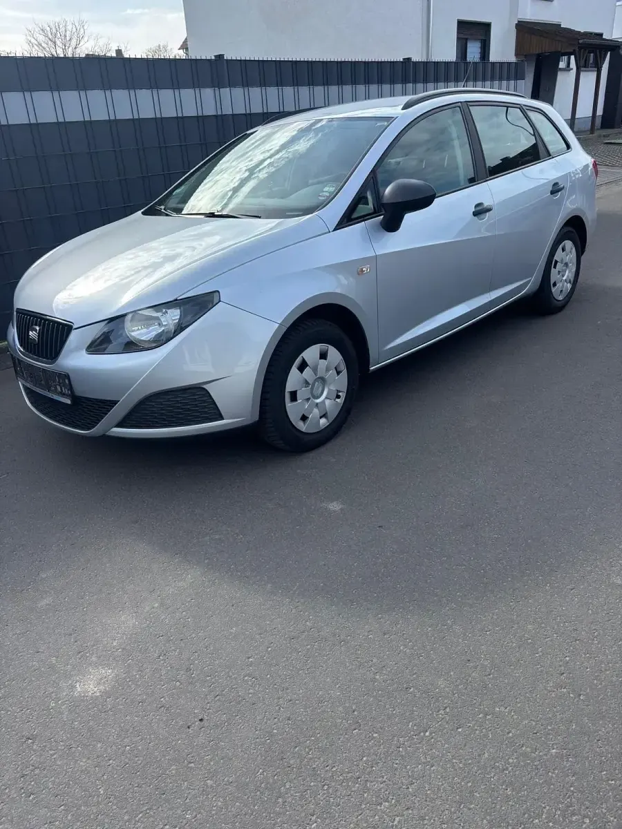 Gebraucht Seat Ibiza ST Reference 75 PS (55 kW) 2010 Silber Kombi