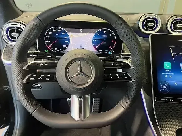 Gebraucht Mercedes GLC300 AMG 269 PS (197 kW) 2025 Schwarz SUV