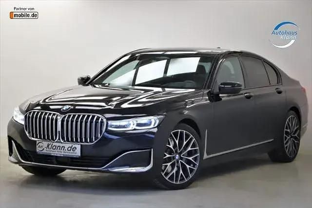 Second-hand BMW 730 Basis 265 CP (194 kW) 2020 Negru Berlinǎ