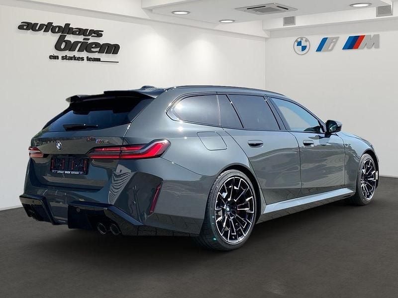 Neu BMW M5 Performance 727 PS (534 kW) 2025 Grigio telesto Kombi