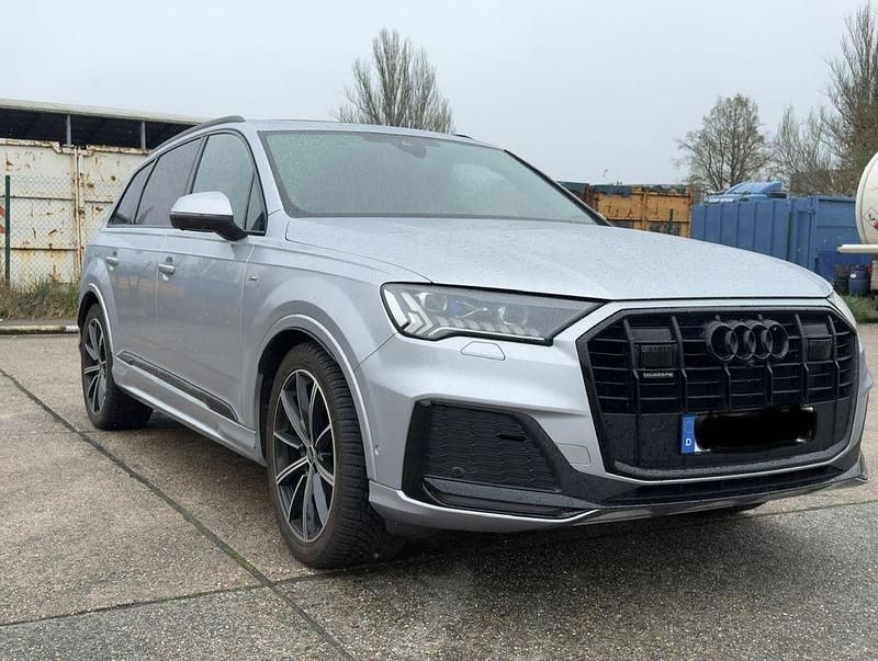 Gebraucht Audi Q7 Ambiente 286 PS (210 kW) 2022 Silber SUV