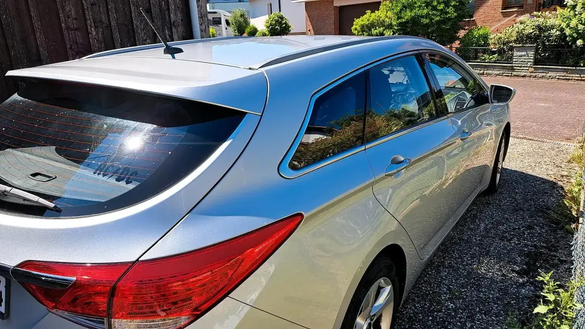 Gebraucht Hyundai i40 177 PS (130 kW) 2011 Silber Kombi