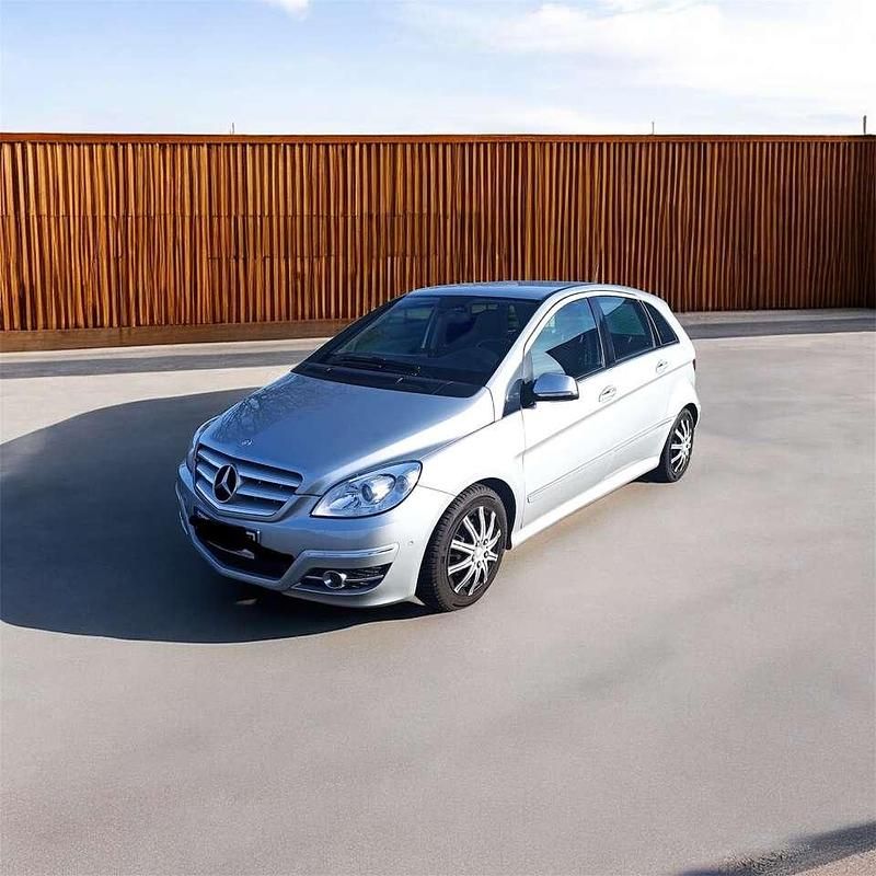 Gebraucht Mercedes B200 136 PS (100 kW) 2009 Van / Kleinbus