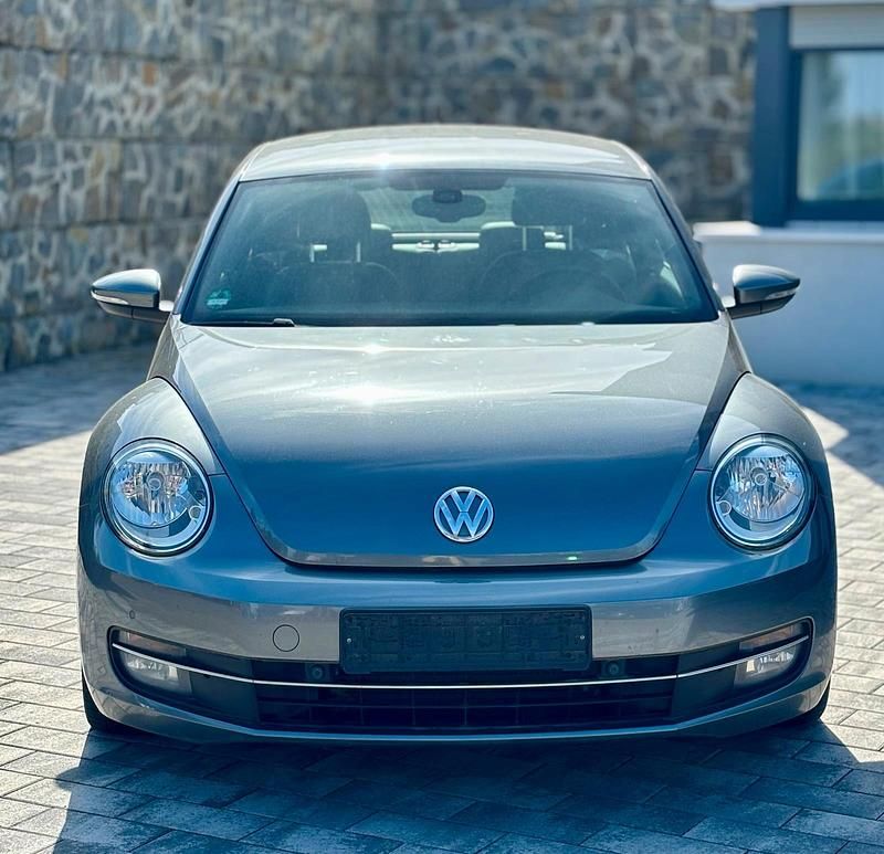 Usata VW Beetle 105 CV (77 kW) 2012 Grigio Utilitaria