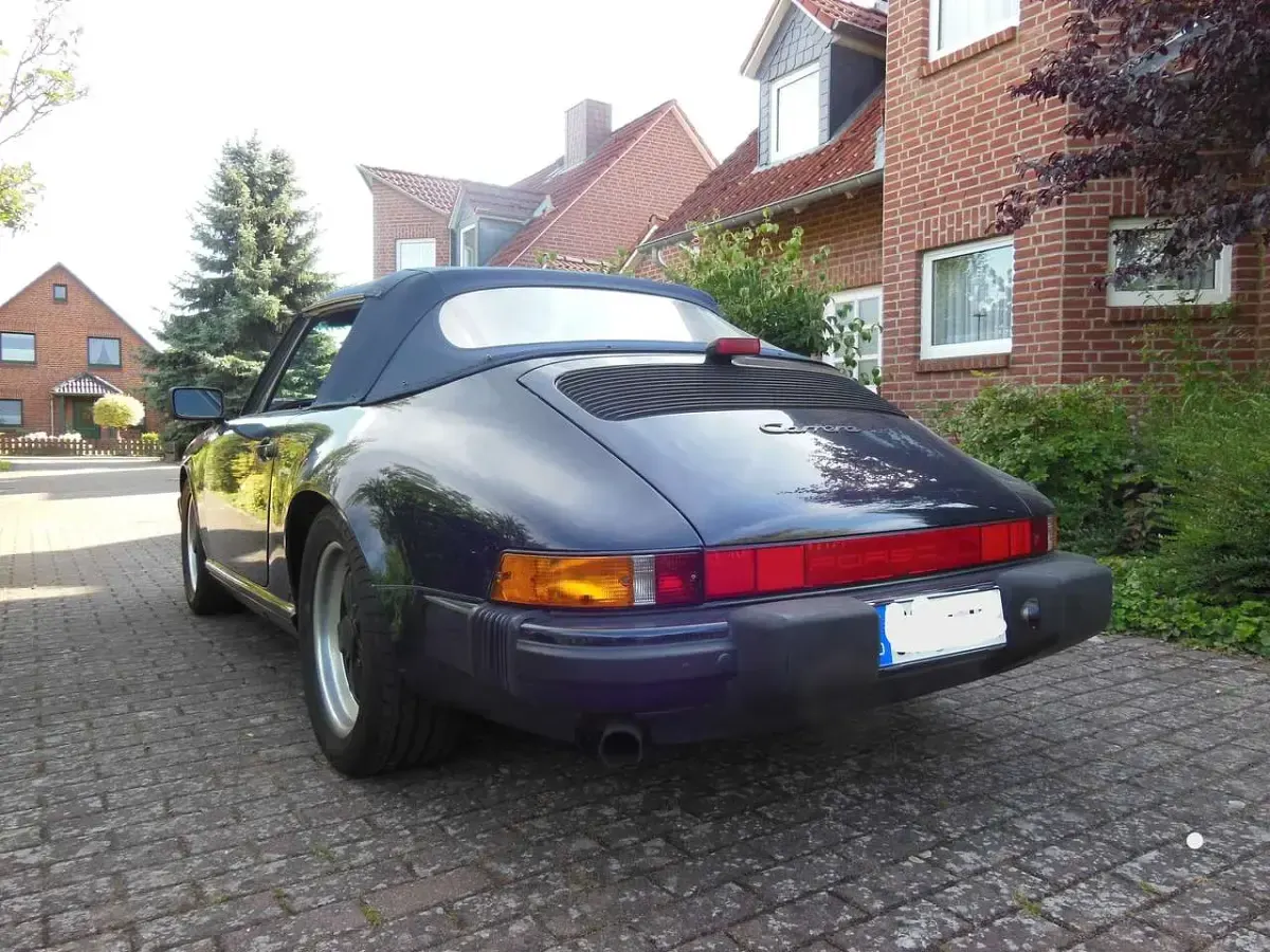 Gebraucht Porsche 911 218 PS (160 kW) 1988 Blau Cabrio