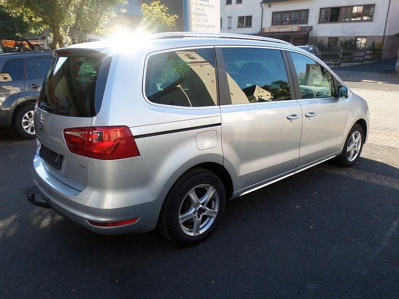 Gebraucht Seat Alhambra Style 140 PS (102 kW) 2015 Silber Van / Kleinbus