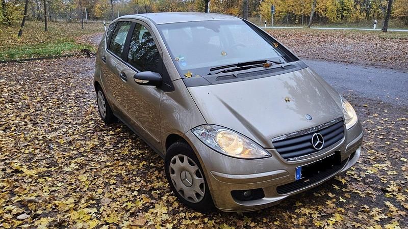 Gold Gebraucht 2005 Mercedes A180 Kleinwagen | 4.500 € (Etwas zu teuer) - Bild 1/4