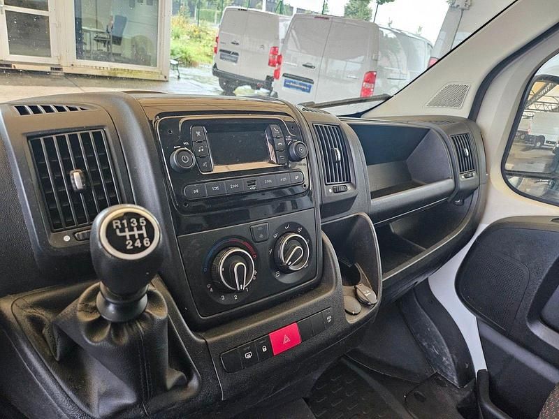 Gebraucht Opel Movano 120 PS (88 kW) 2023 Weiß Van / Kleinbus